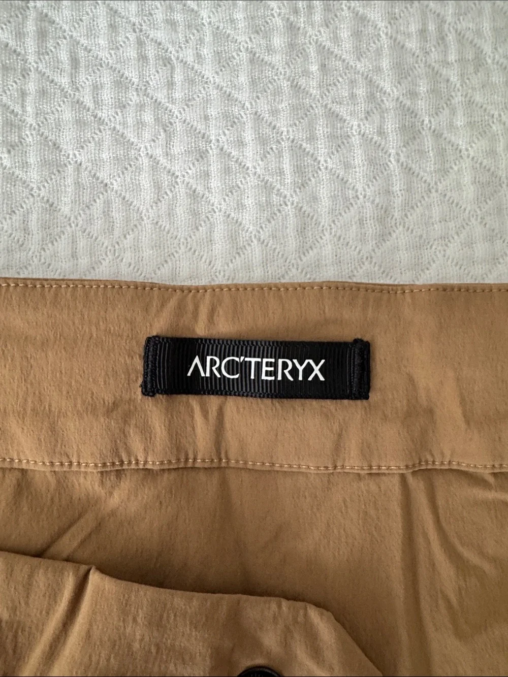 Arc'teryx Men's joggers in Brown Tan - Picture 3 of 5